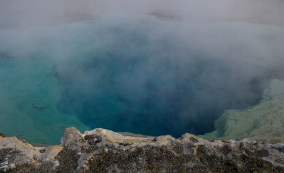 sapphire pool
biscuit basin

